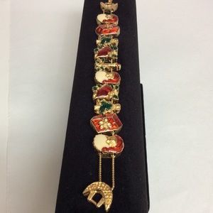Vintage Christmas Charm Bracelet Enamel Gold Tone Santa Tree Wreath jewelry